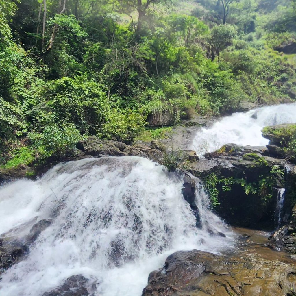 Iruppu Falls