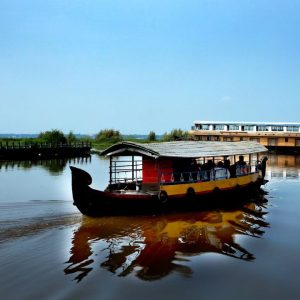 kumarakom munnar to alleppey